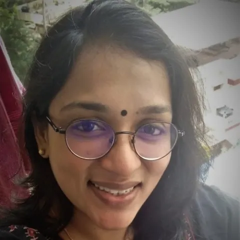 ലക്ഷ്മി ദിനചന്ദ്രൻ
